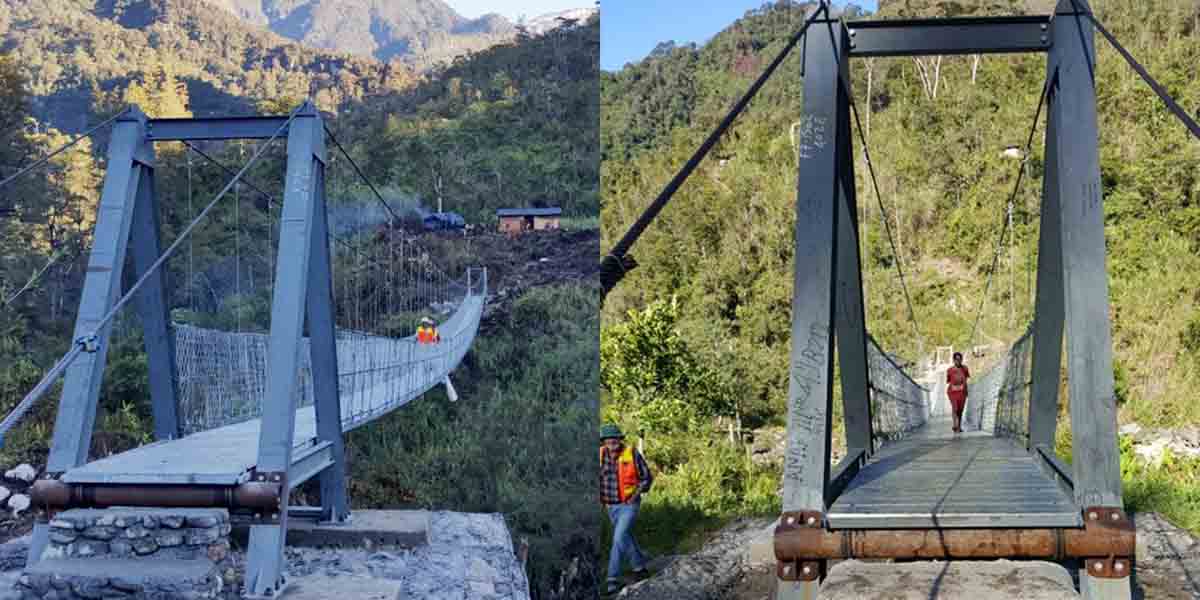 PT Freeport Indonesia membangun dua jembatan yang menghubungkan empat kampung di Distrik Hoeya Kabupaten Mimika. Foto: Corpcom PT Freeport Indonesia